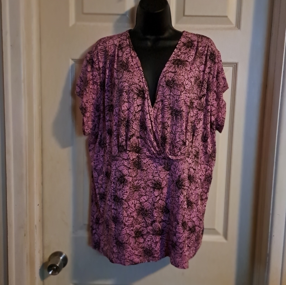 Covington floral blouse size 20-22W